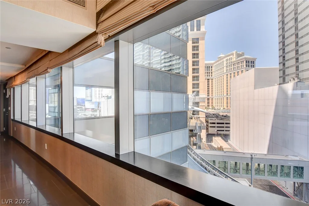 2600 Harmon, Las Vegas, NV 89158