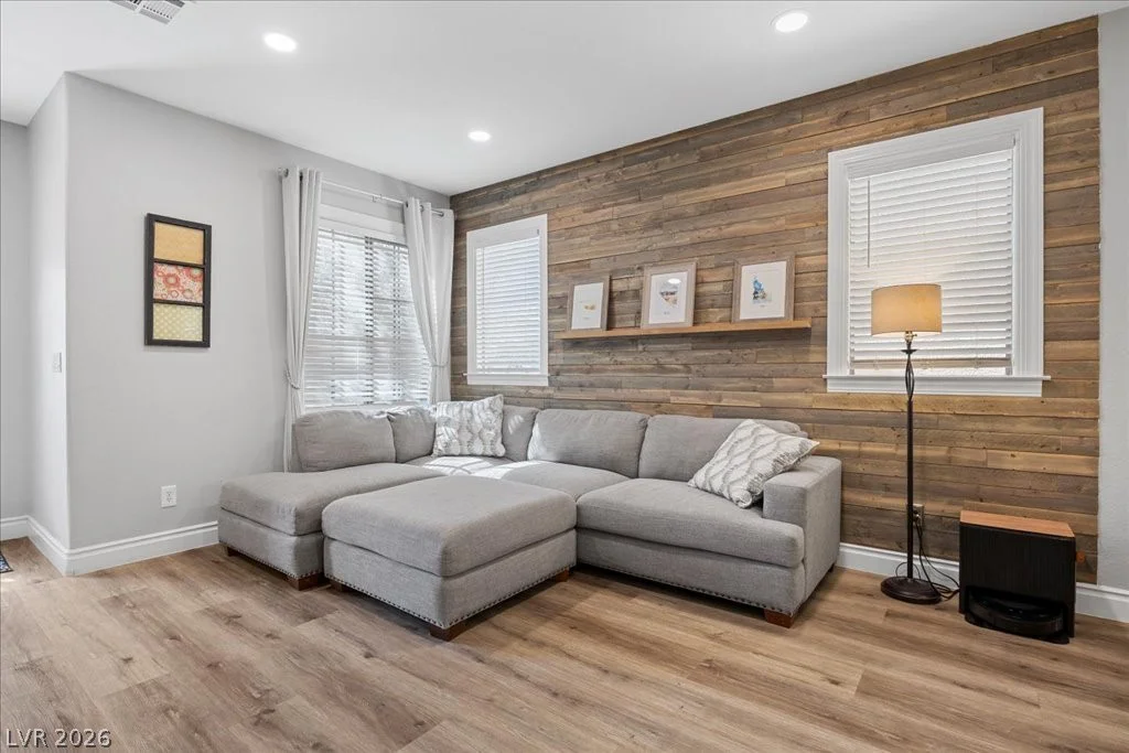 8224 Sawmill Falls, North Las Vegas, NV 89085