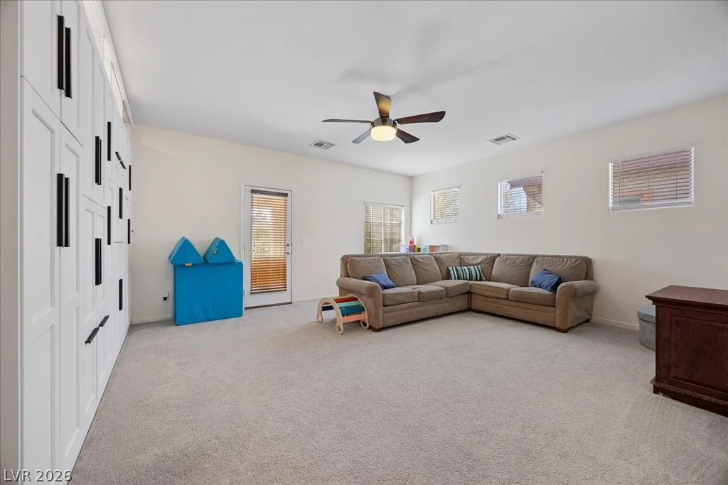 8224 Sawmill Falls, North Las Vegas, NV 89085