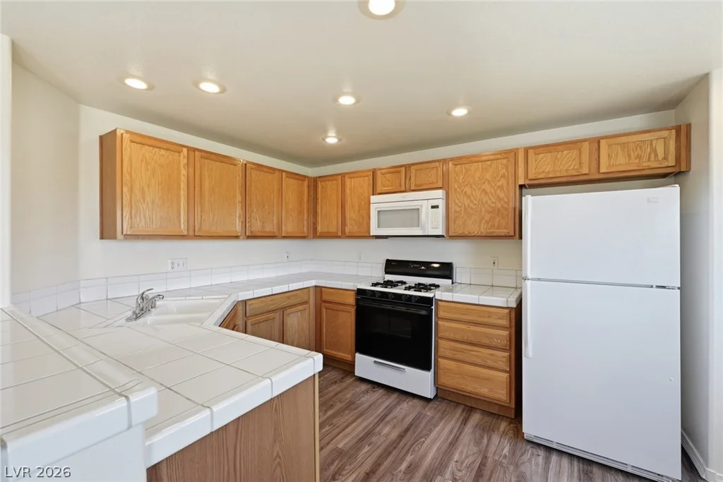 10820 Amber Ridge, Las Vegas, NV 89144