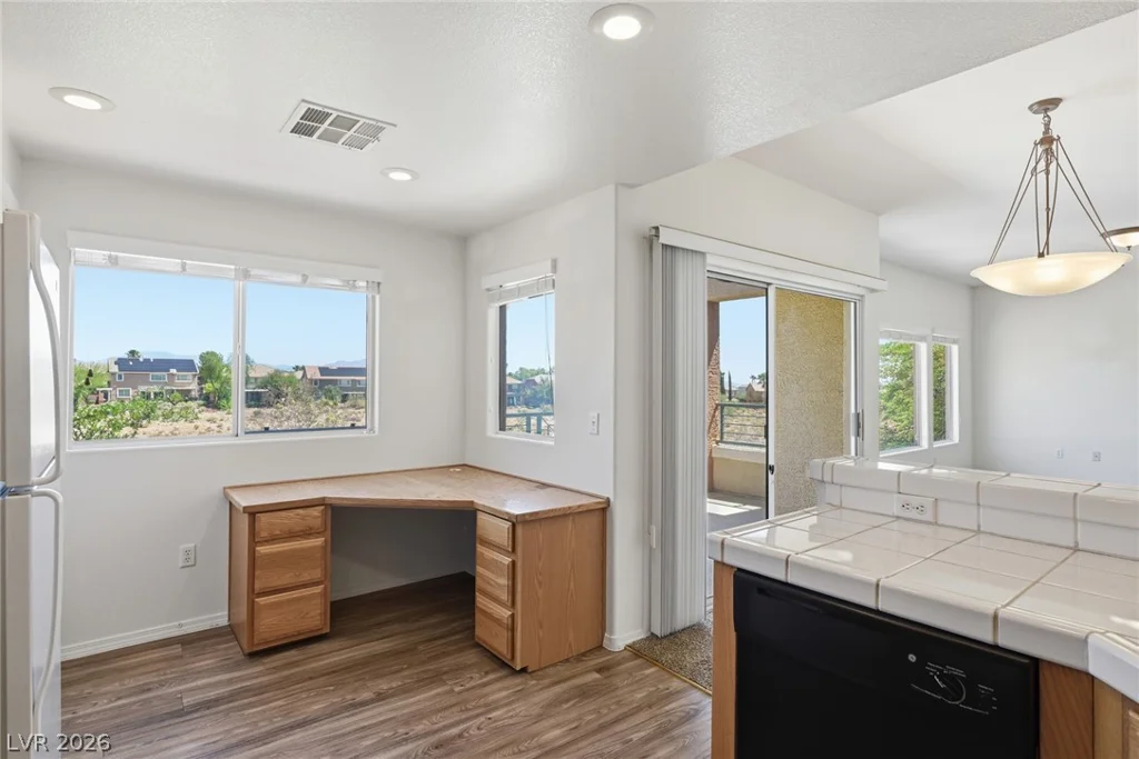 10820 Amber Ridge, Las Vegas, NV 89144