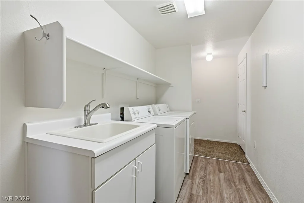 10820 Amber Ridge, Las Vegas, NV 89144