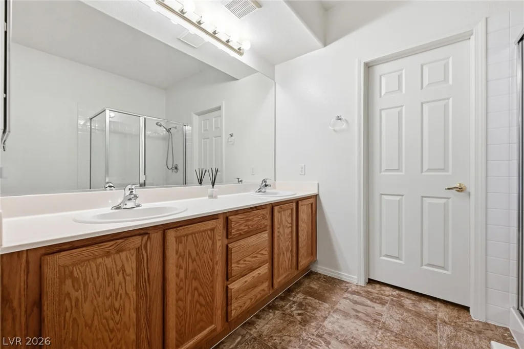10820 Amber Ridge, Las Vegas, NV 89144