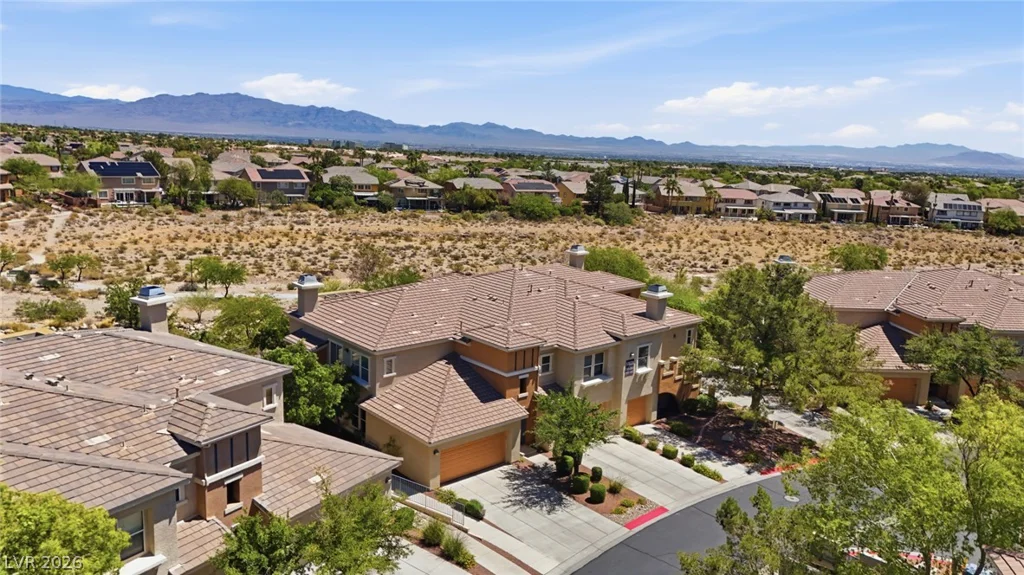 10820 Amber Ridge, Las Vegas, NV 89144