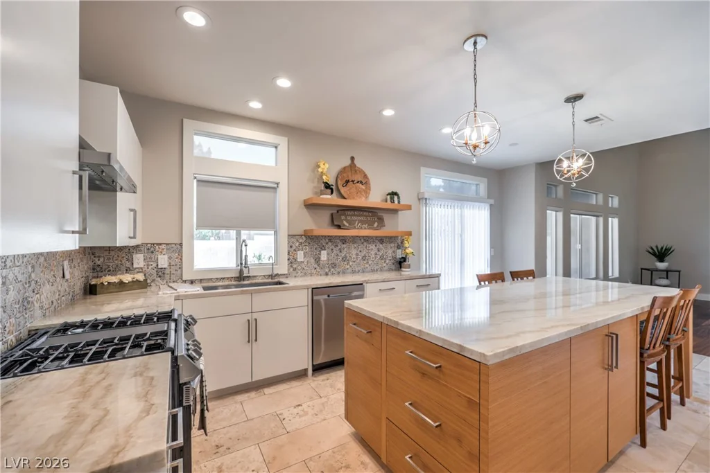 4722 Lomas Santa Fe, Las Vegas, NV 89147
