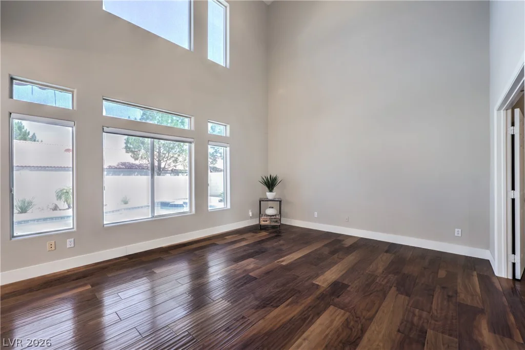 4722 Lomas Santa Fe, Las Vegas, NV 89147