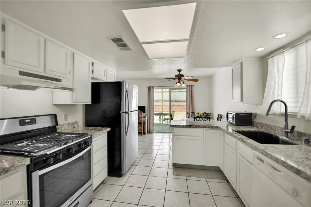 8057 Cimarron Ridge, Las Vegas, NV 89128