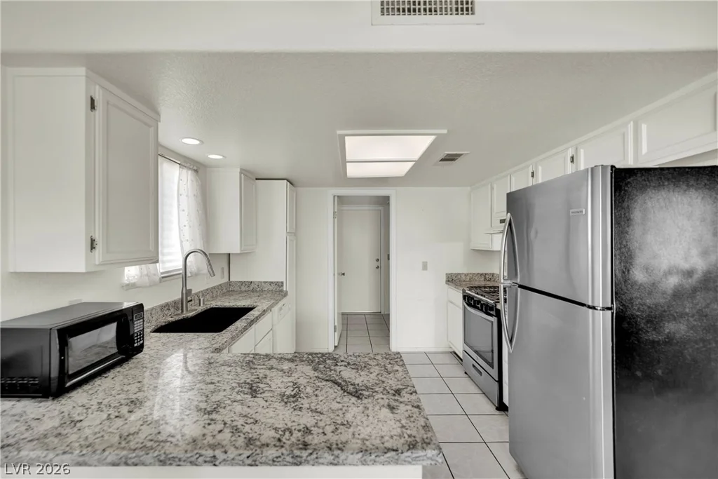 8057 Cimarron Ridge, Las Vegas, NV 89128