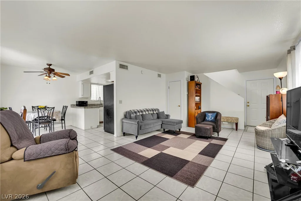 8057 Cimarron Ridge, Las Vegas, NV 89128