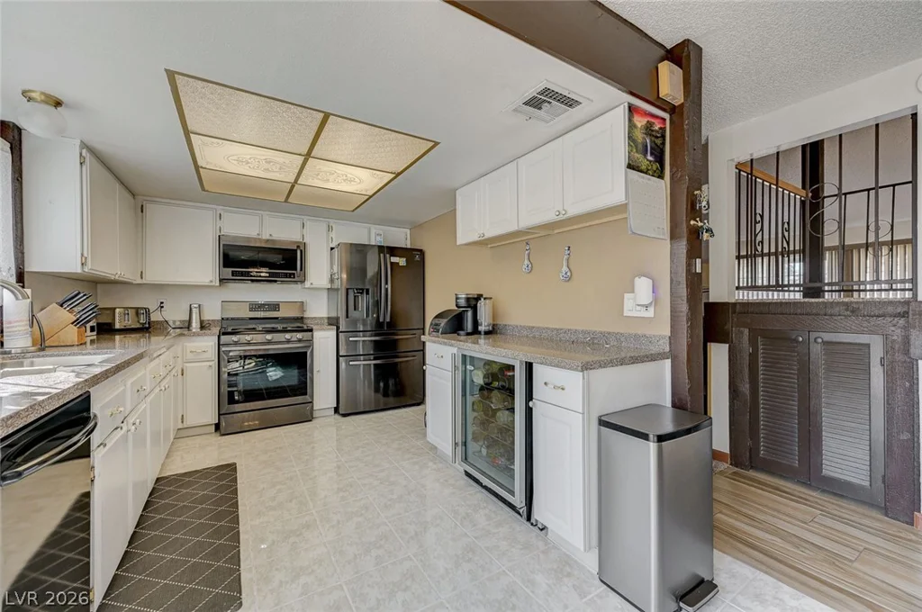 4523 Catherine, Las Vegas, NV 89121