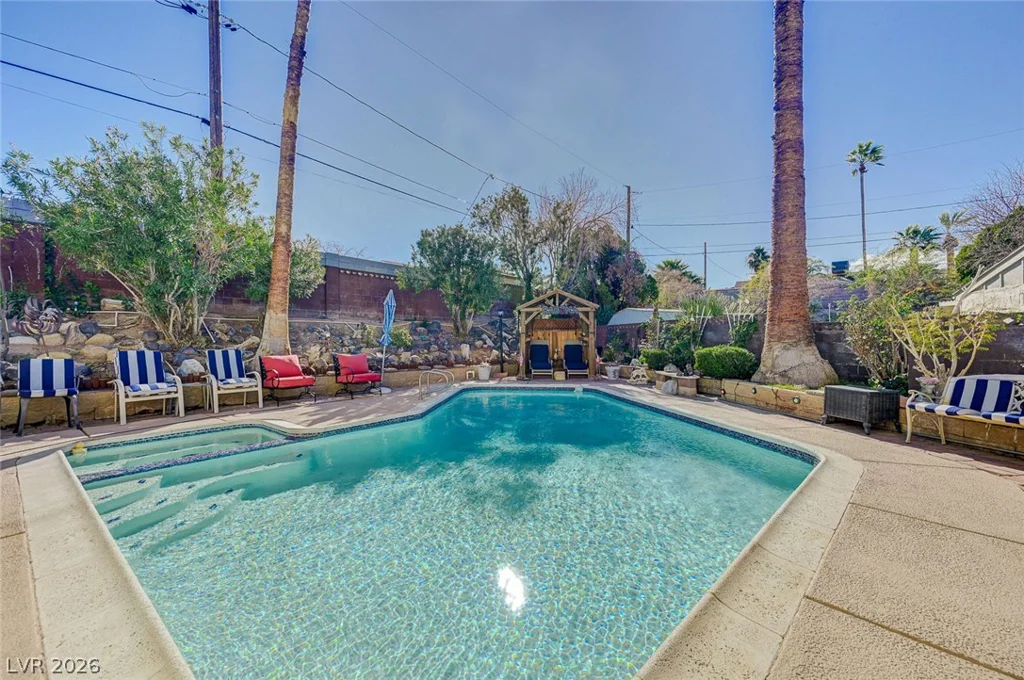 4523 Catherine, Las Vegas, NV 89121