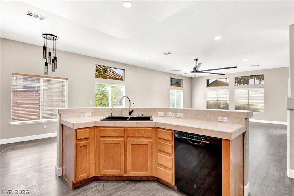 275 Macsnap, Las Vegas, NV 89183