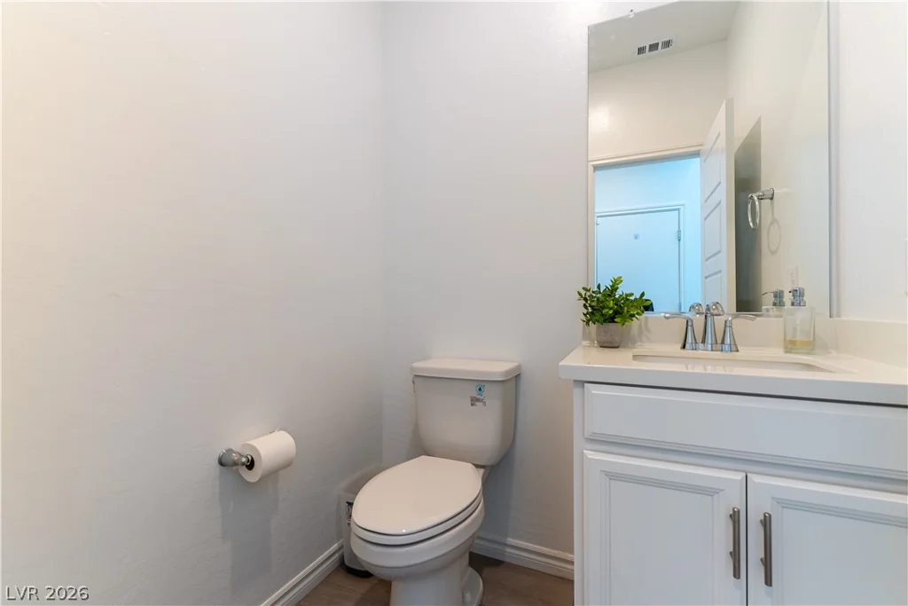6807 Bayou Hollow, Las Vegas, NV 89156
