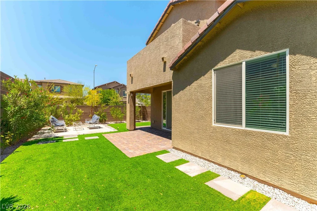 6807 Bayou Hollow, Las Vegas, NV 89156