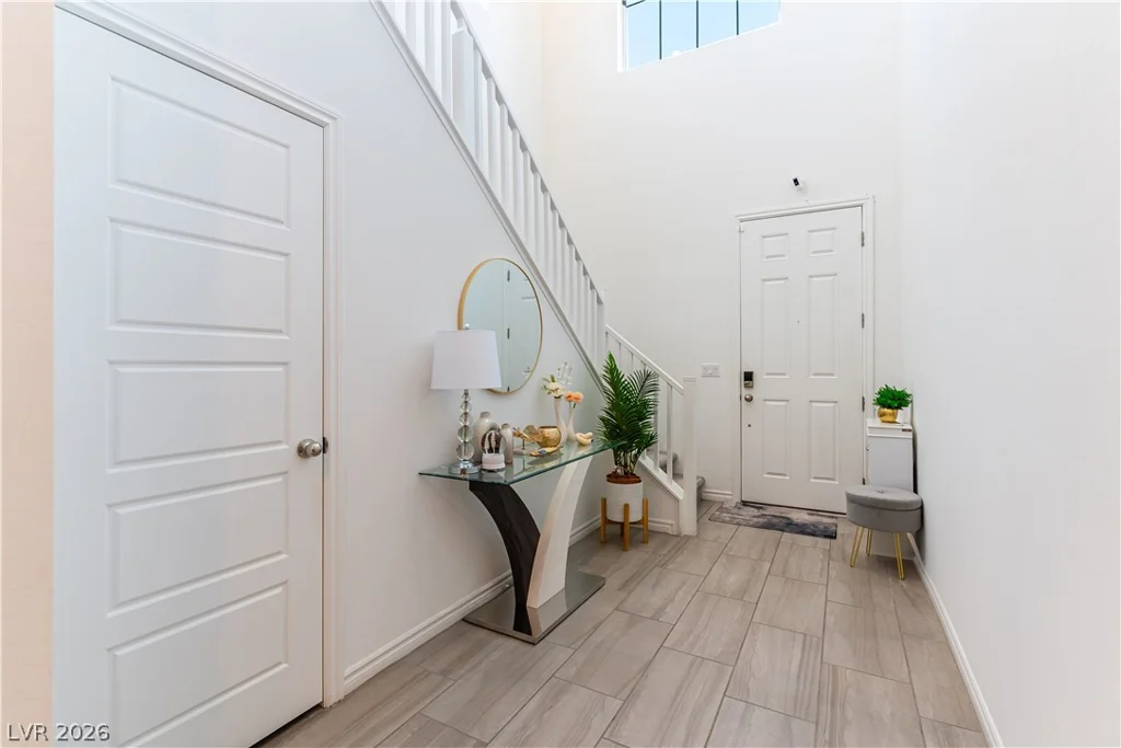 6807 Bayou Hollow, Las Vegas, NV 89156