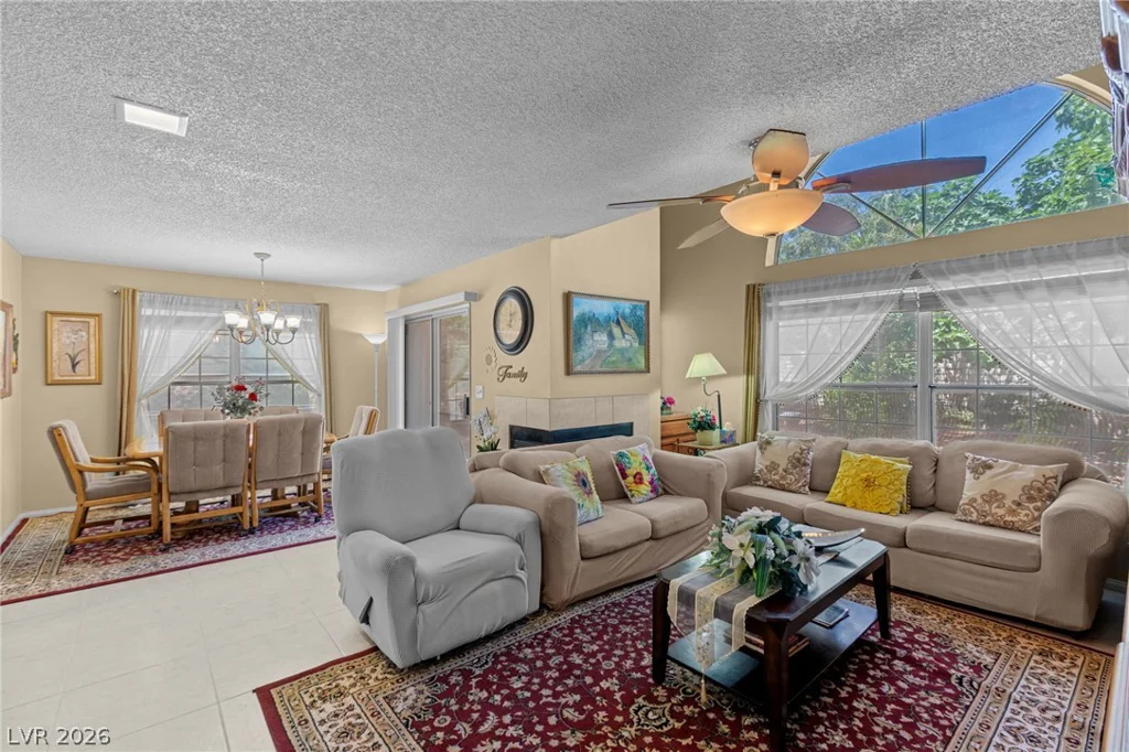 6568 Bradford, Las Vegas, NV 89108