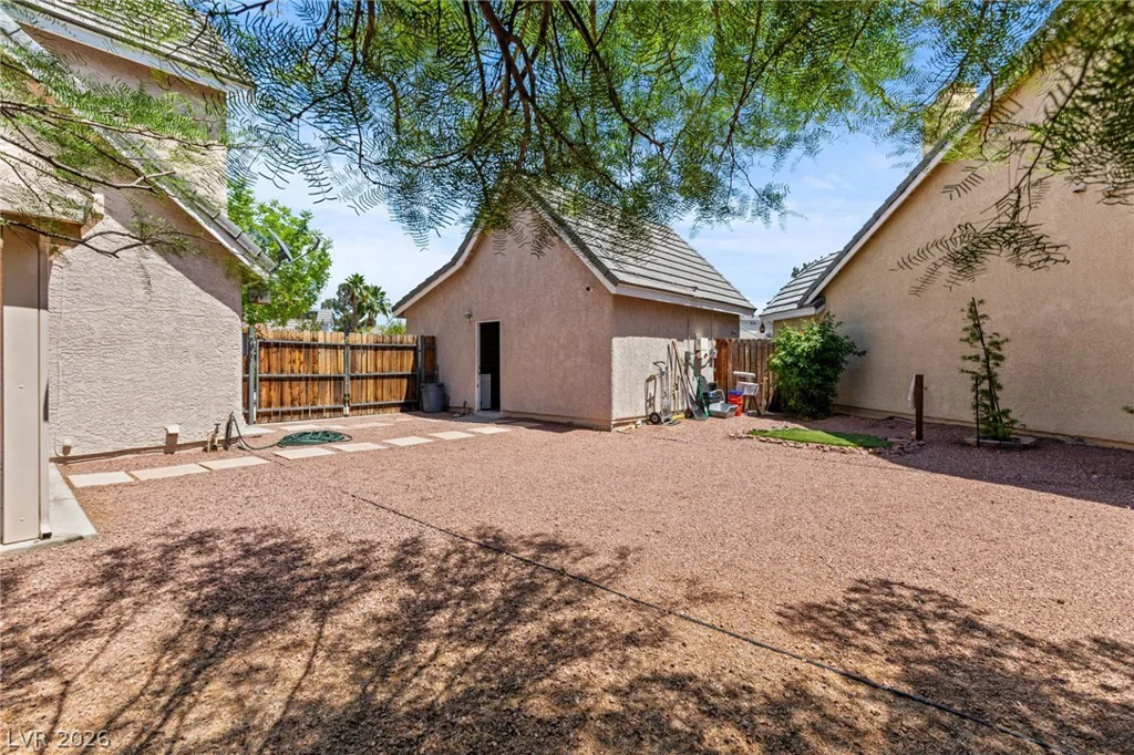 6568 Bradford, Las Vegas, NV 89108