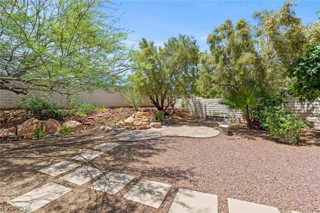 6568 Bradford, Las Vegas, NV 89108