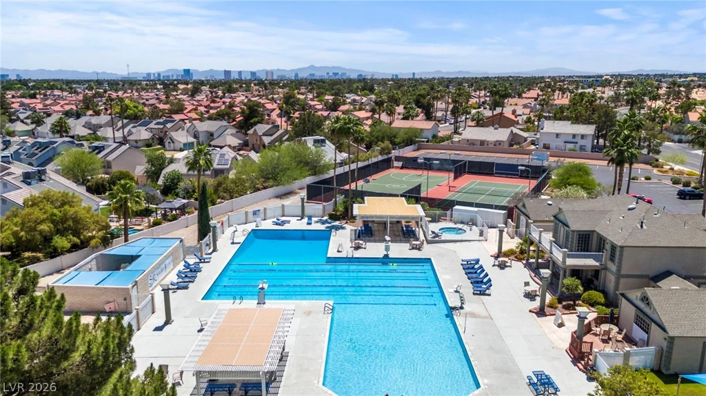 6568 Bradford, Las Vegas, NV 89108