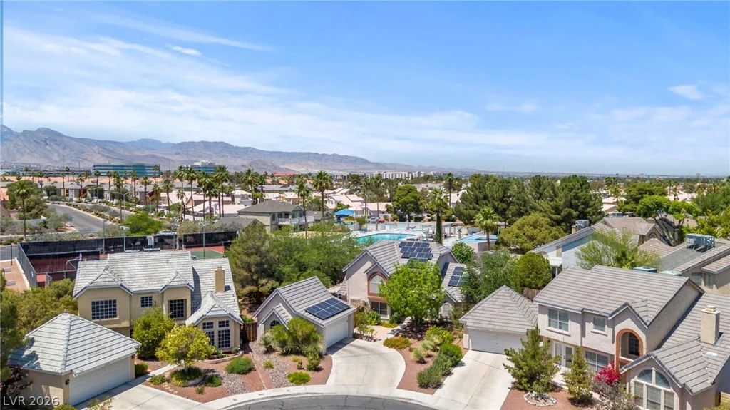 6568 Bradford, Las Vegas, NV 89108