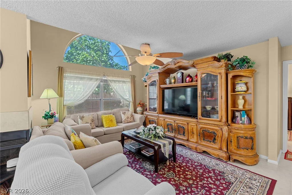 6568 Bradford, Las Vegas, NV 89108