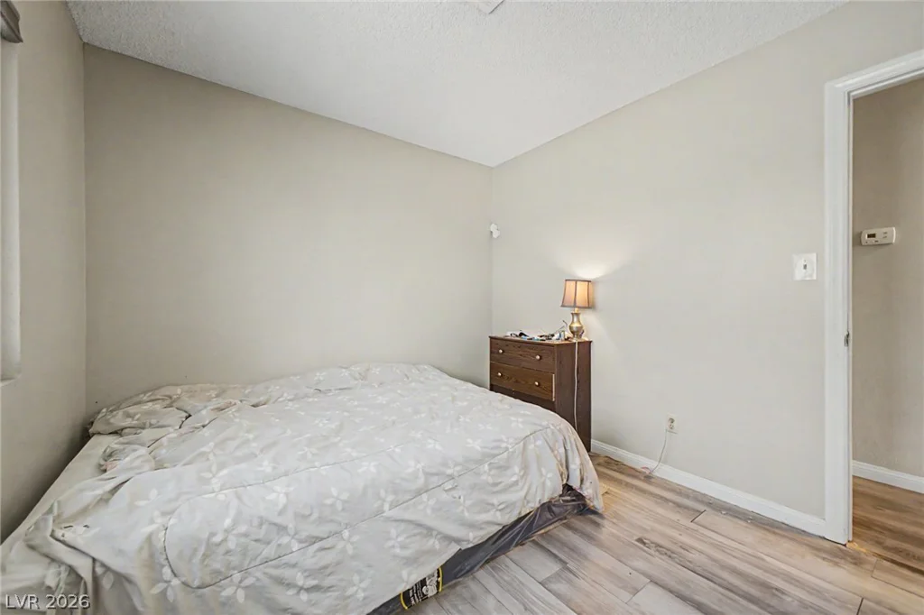 929 Willow Tree, Las Vegas, NV 89128