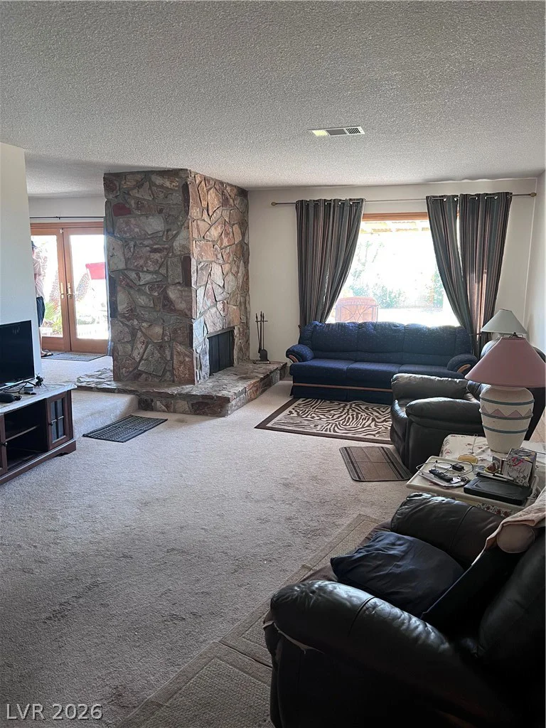 321 Lakehurst, Las Vegas, NV 89145