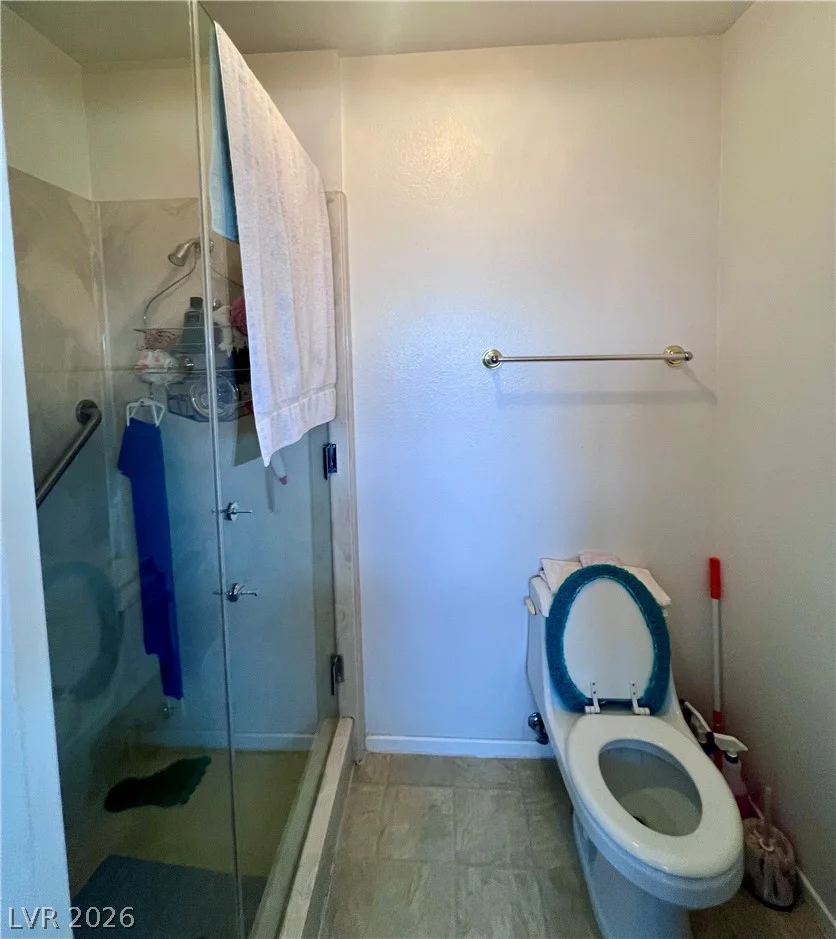 321 Lakehurst, Las Vegas, NV 89145