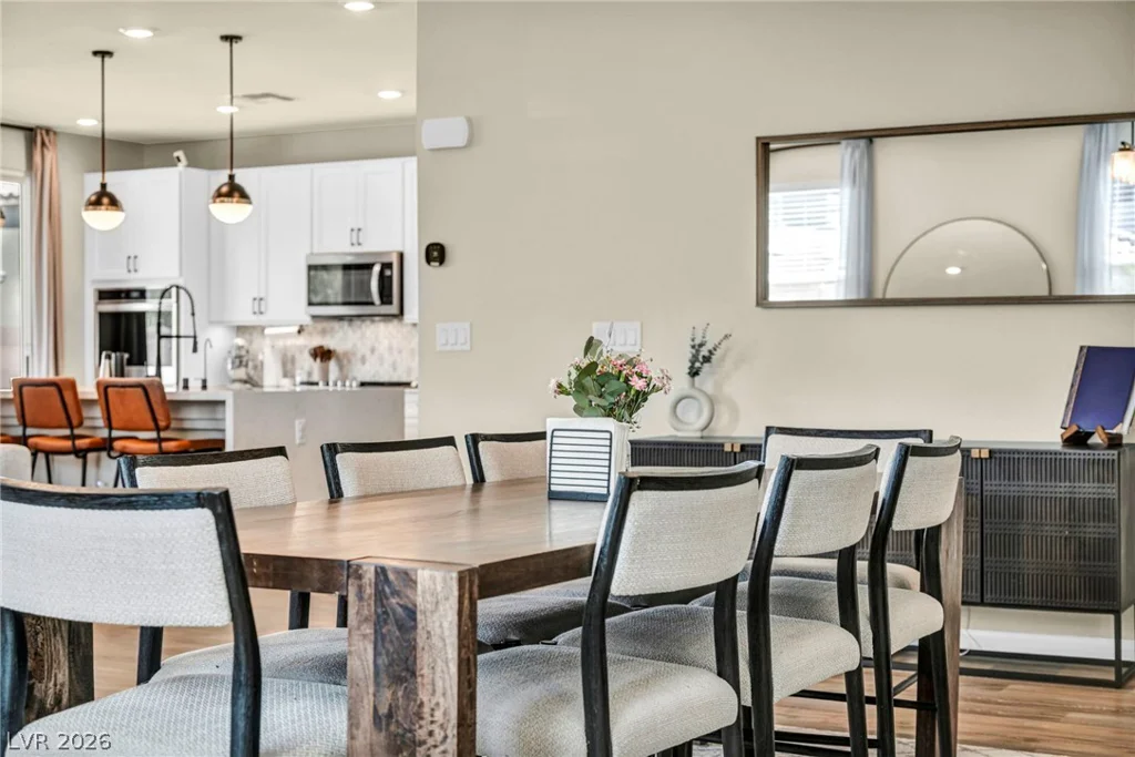 8186 Guadiano, Las Vegas, NV 89113