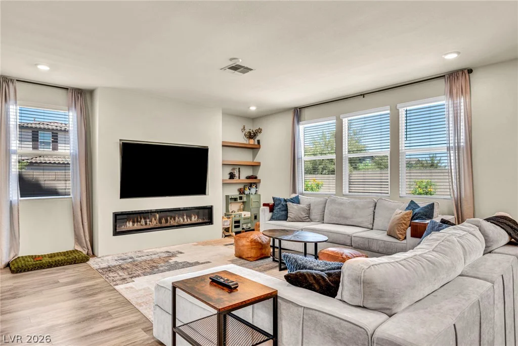 8186 Guadiano, Las Vegas, NV 89113