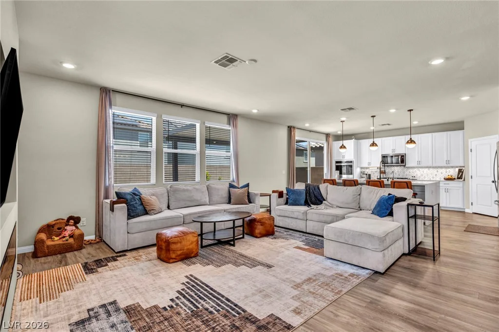 8186 Guadiano, Las Vegas, NV 89113