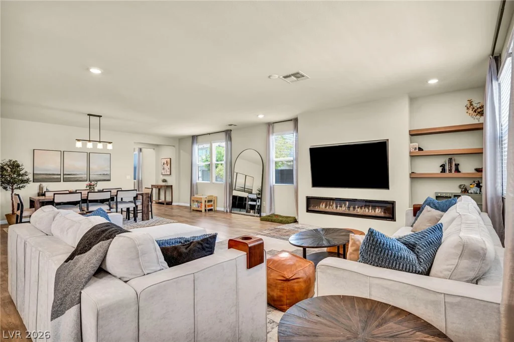 8186 Guadiano, Las Vegas, NV 89113