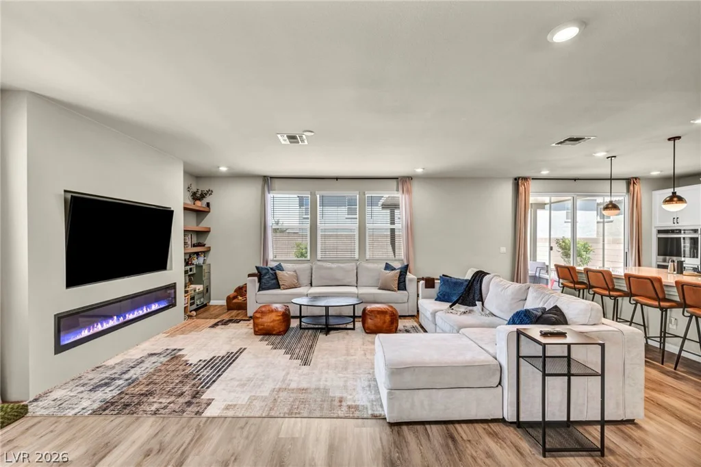8186 Guadiano, Las Vegas, NV 89113