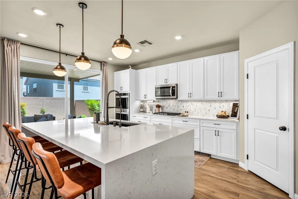 8186 Guadiano, Las Vegas, NV 89113