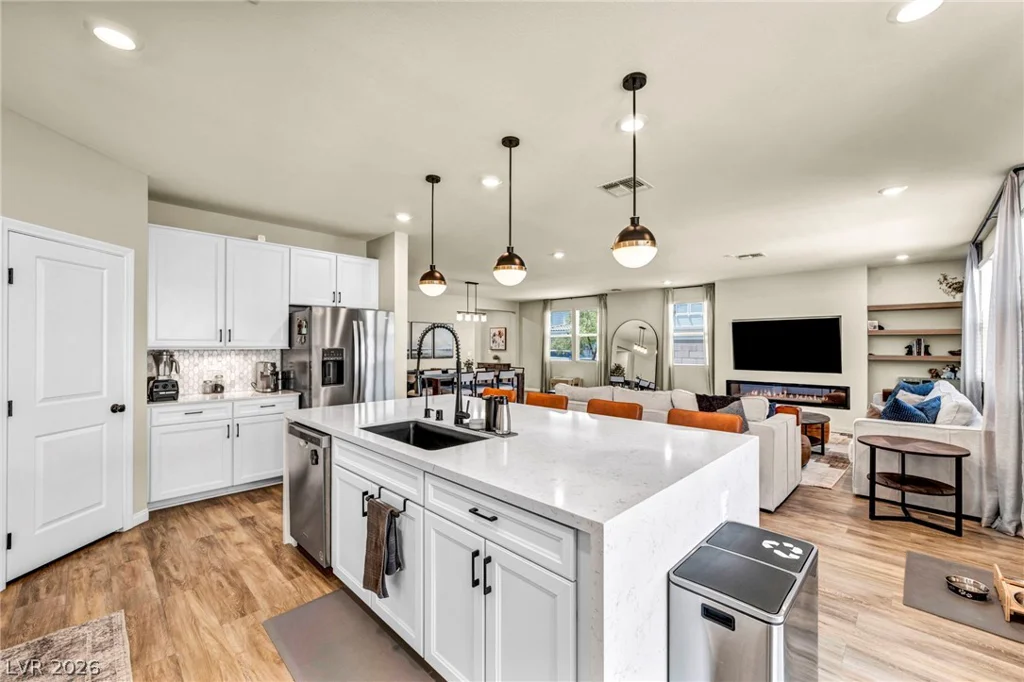 8186 Guadiano, Las Vegas, NV 89113