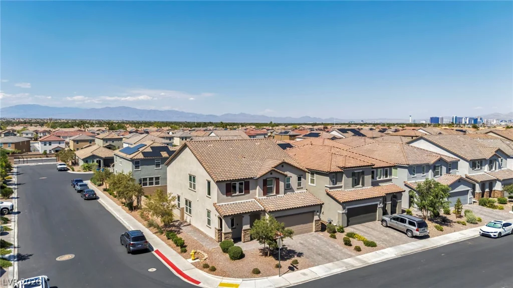 8186 Guadiano, Las Vegas, NV 89113