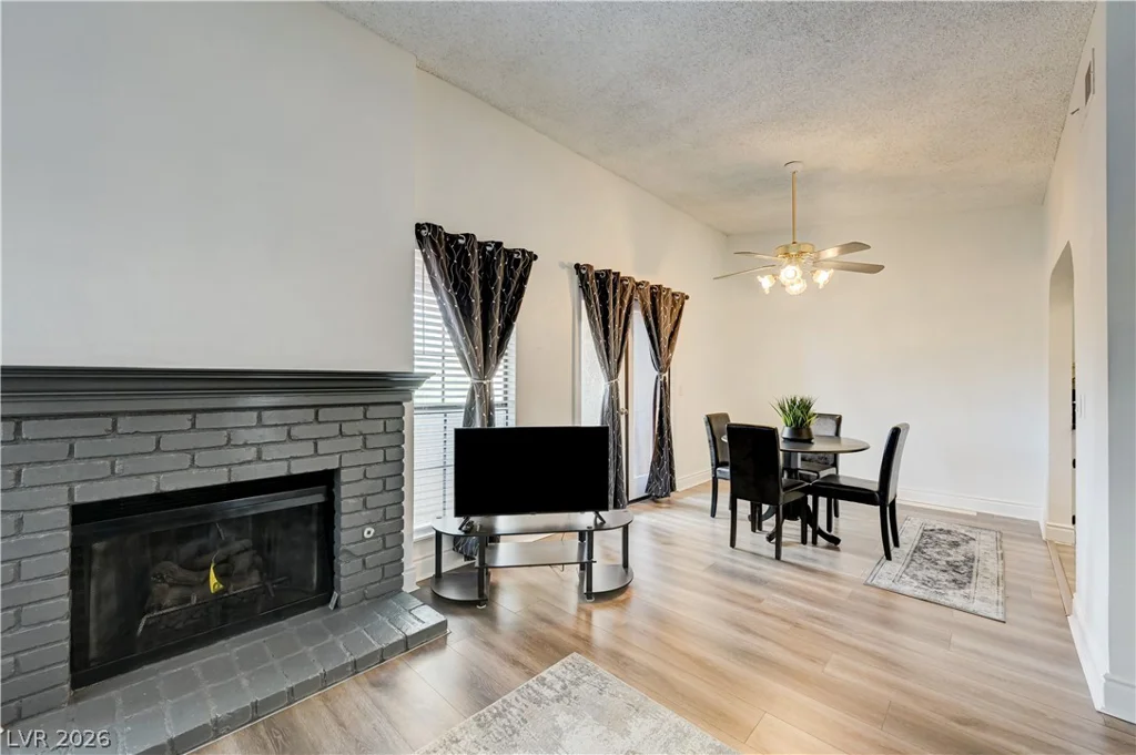 1751 Reno, Las Vegas, NV 89119