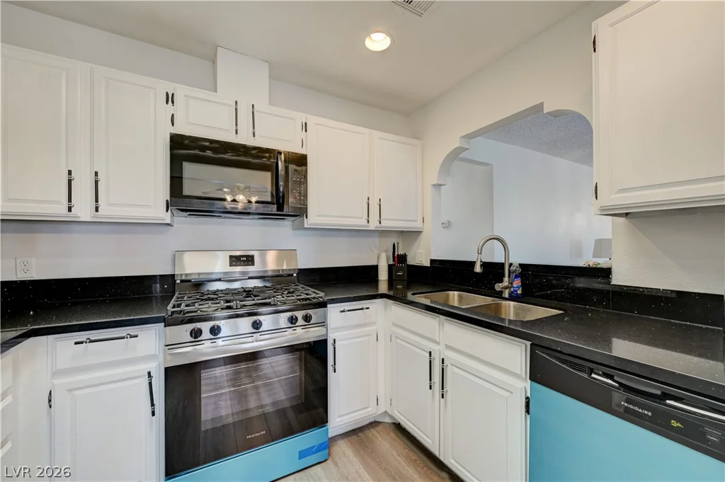 1751 Reno, Las Vegas, NV 89119