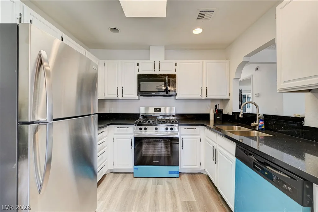 1751 Reno, Las Vegas, NV 89119