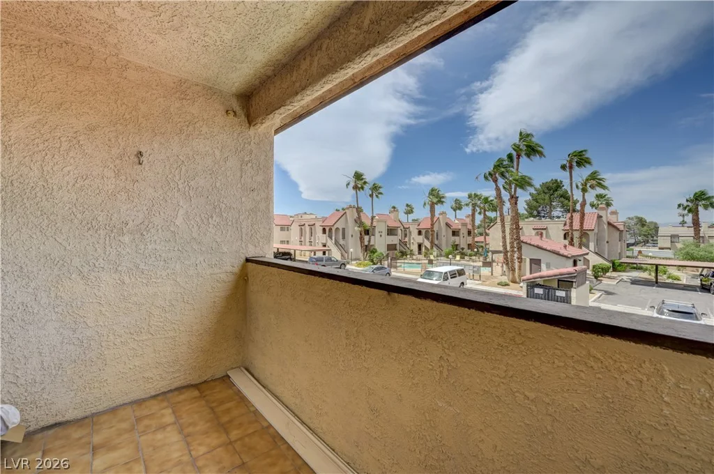 1751 Reno, Las Vegas, NV 89119