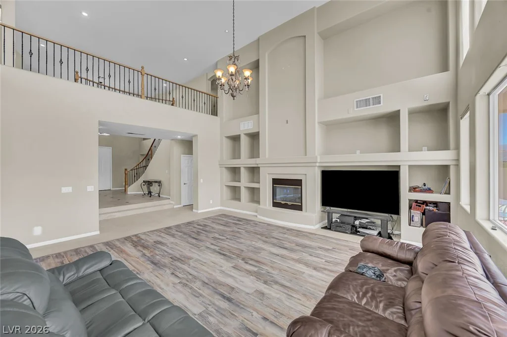 9304 Brilliant Ore, Las Vegas, NV 89143