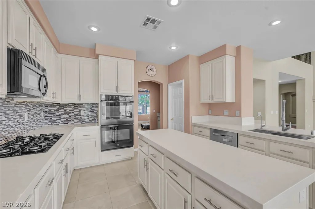 9304 Brilliant Ore, Las Vegas, NV 89143