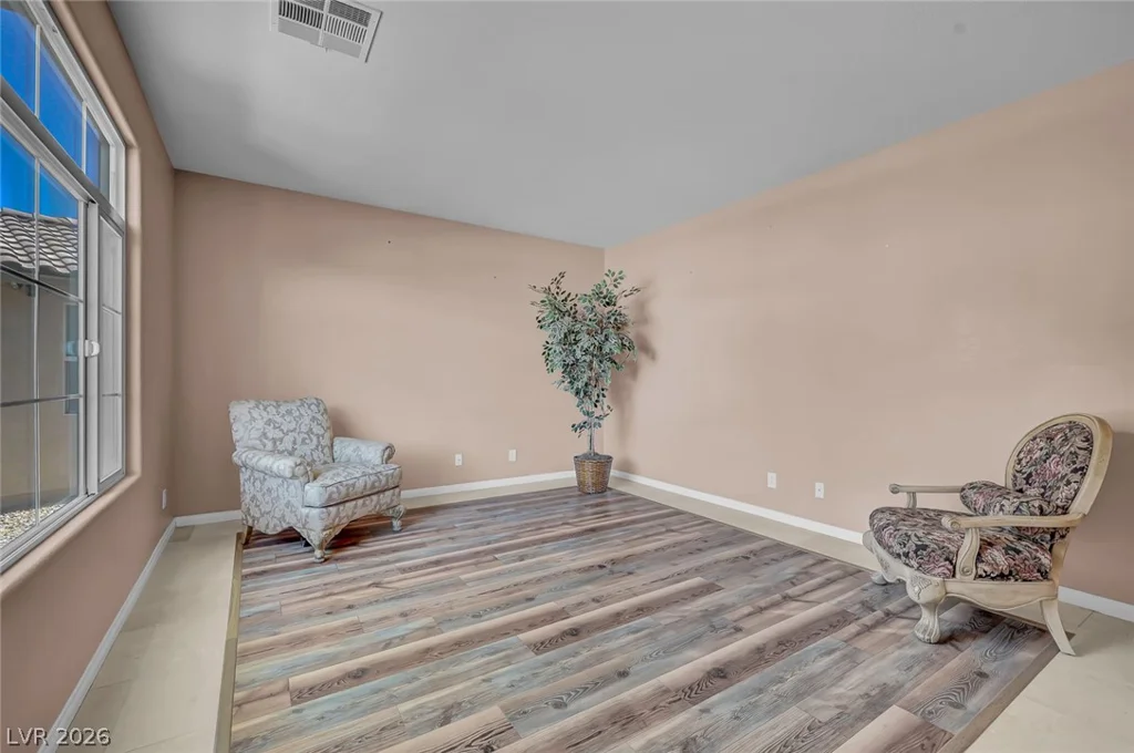 9304 Brilliant Ore, Las Vegas, NV 89143