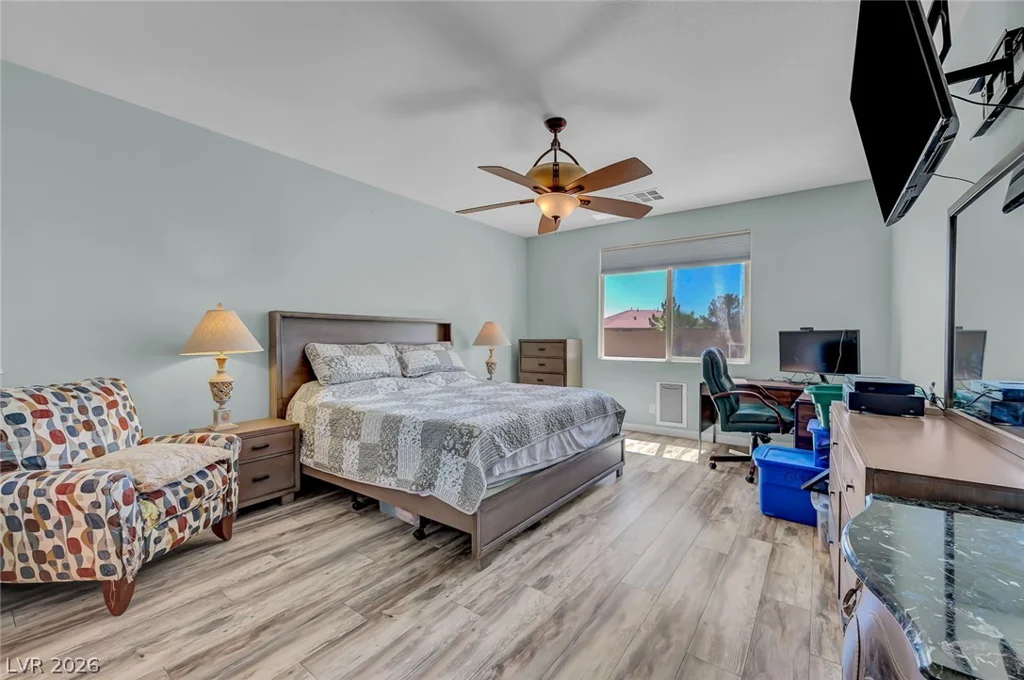 9304 Brilliant Ore, Las Vegas, NV 89143