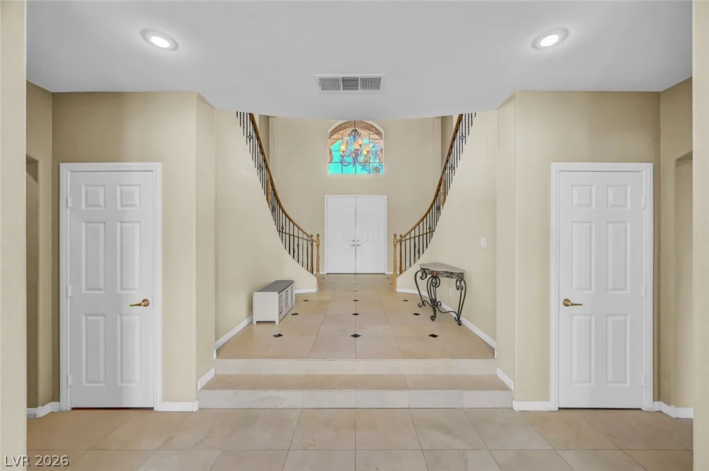 9304 Brilliant Ore, Las Vegas, NV 89143