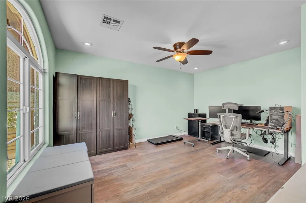 9304 Brilliant Ore, Las Vegas, NV 89143