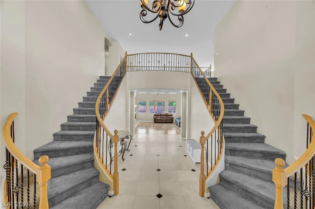 9304 Brilliant Ore, Las Vegas, NV 89143