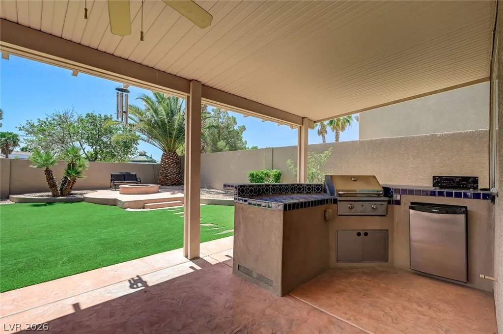 9304 Brilliant Ore, Las Vegas, NV 89143