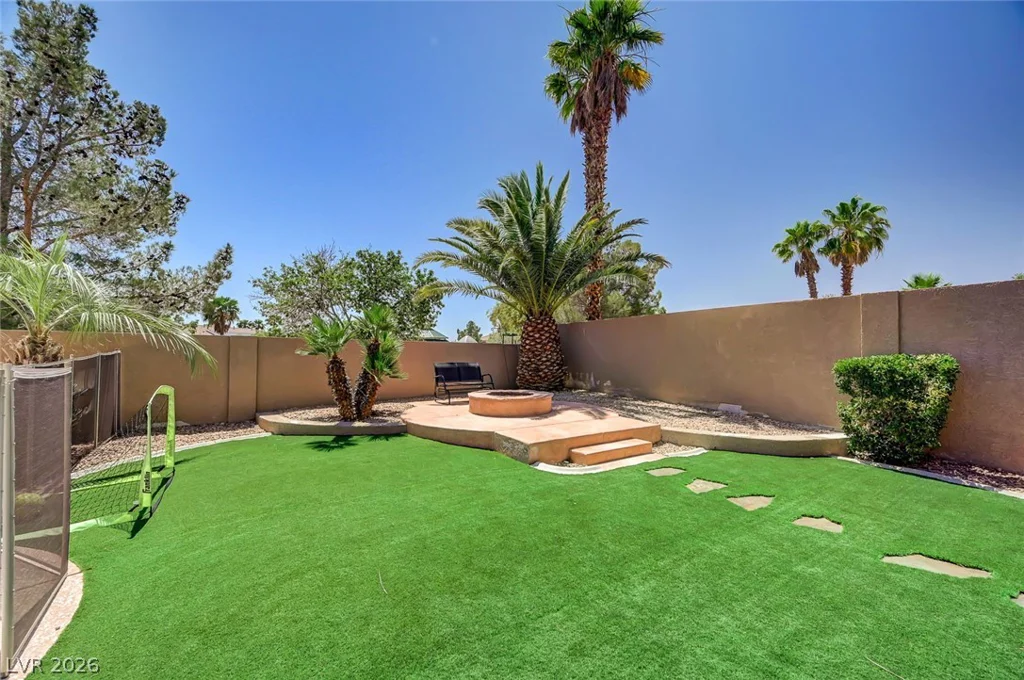 9304 Brilliant Ore, Las Vegas, NV 89143
