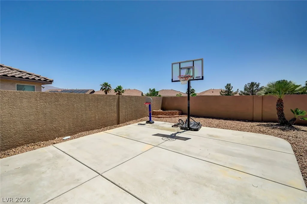 9304 Brilliant Ore, Las Vegas, NV 89143